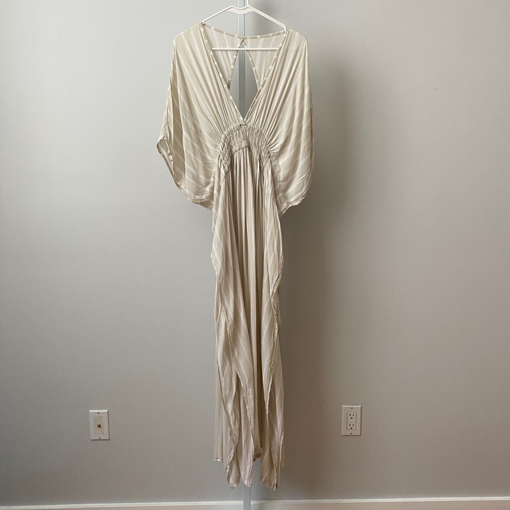 Indah Rayon Boho Beachy Coastal Flowy Striped Smocked Maxi Dress S/M Tan White